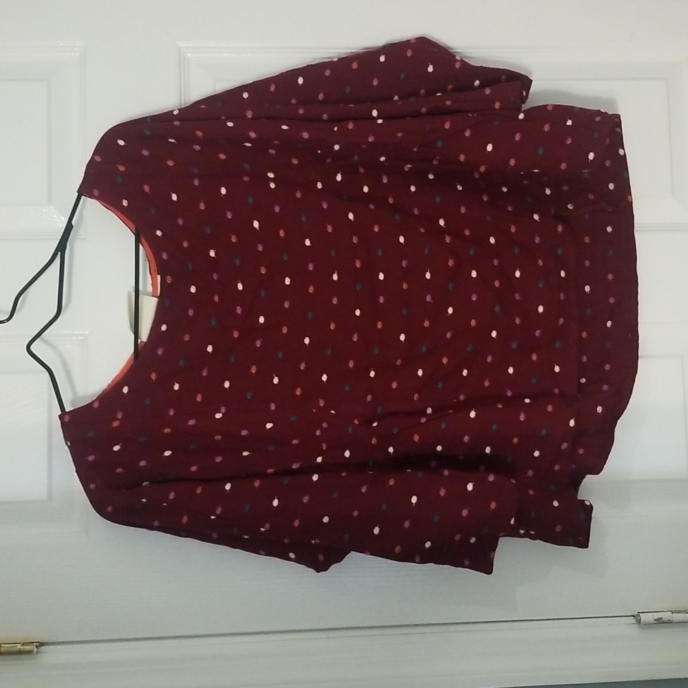 Polka dot 3/4 sleeve top